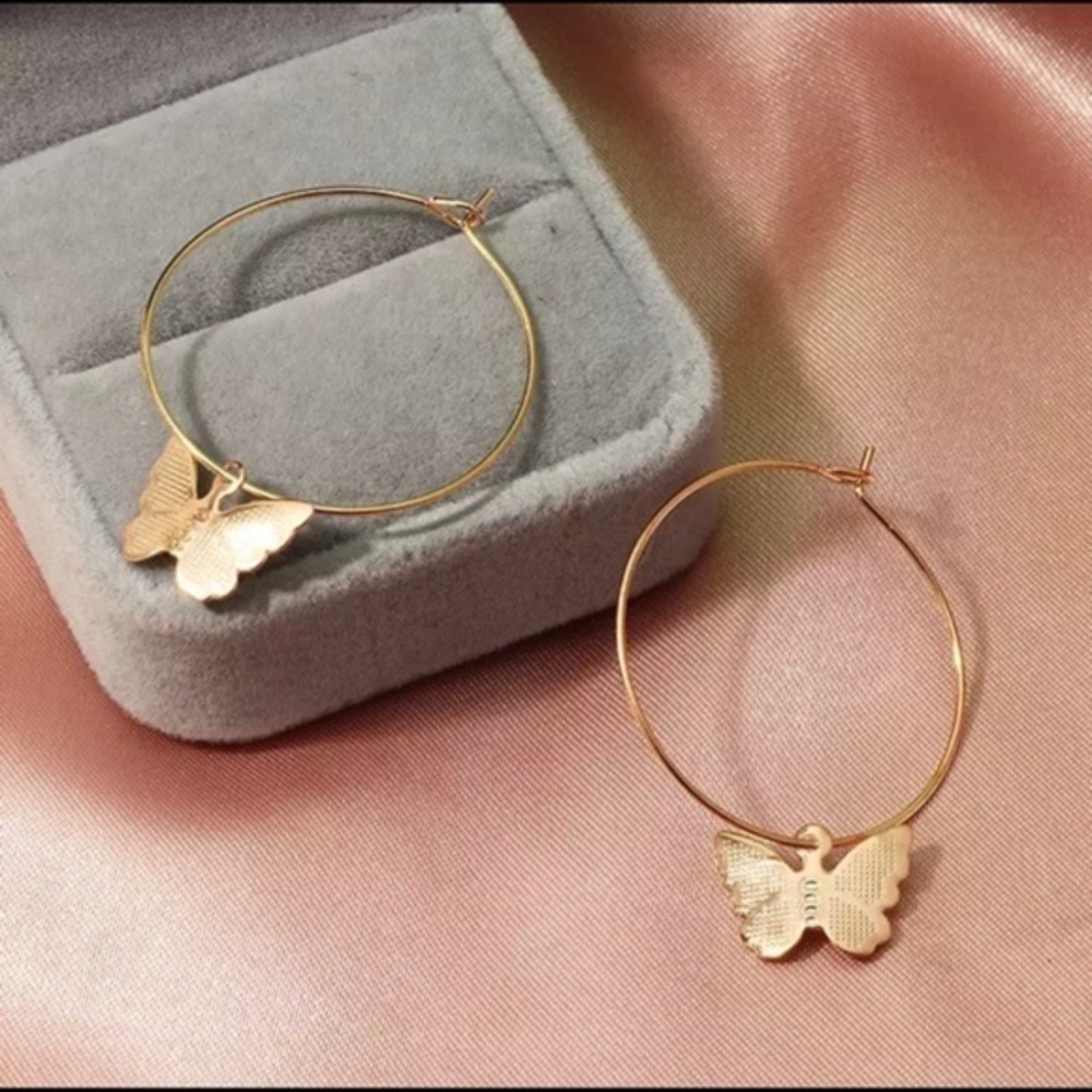 3/$30 💛 Butterfly Hoop Earrings